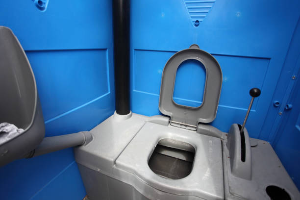 Best Portable restroom trailer rental  in Gibsonburg, OH